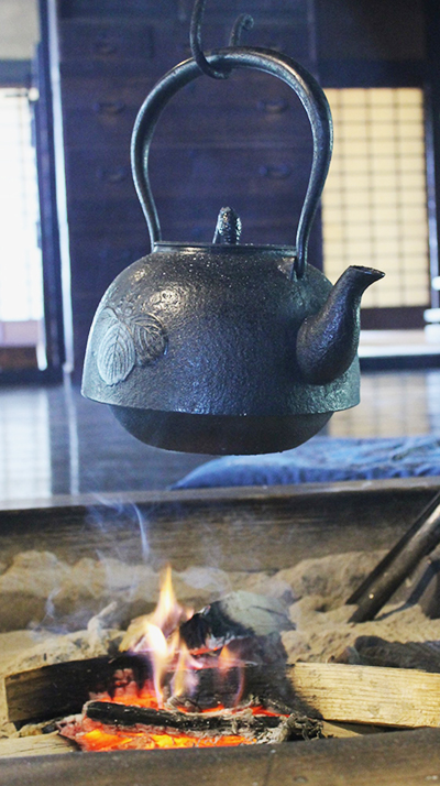 囲炉裏に憩う －館長机のメモから－ | くにたち郷土文化館